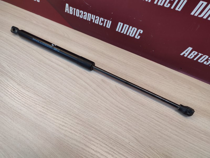 Амортизатор багажника