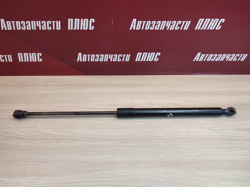 Амортизатор багажника