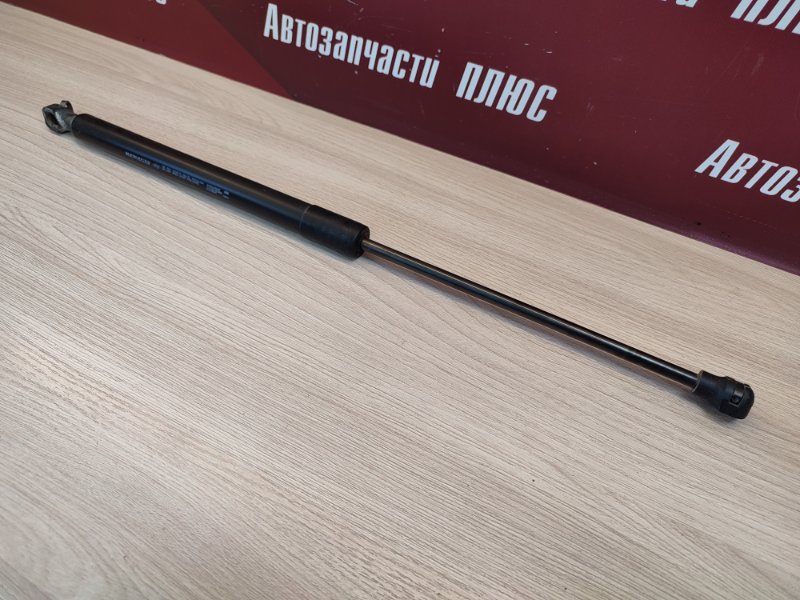 Амортизатор багажника