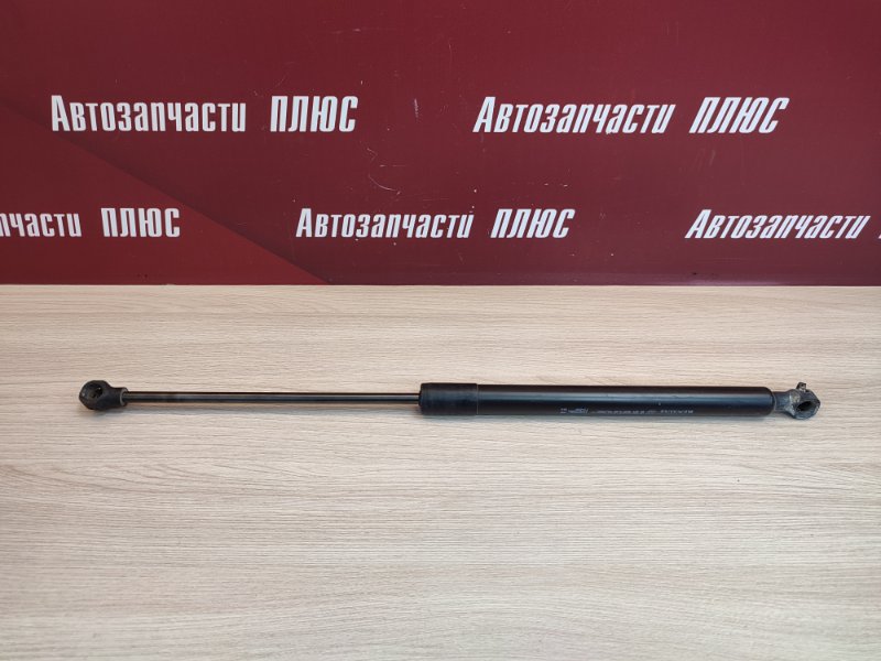 Амортизатор багажника