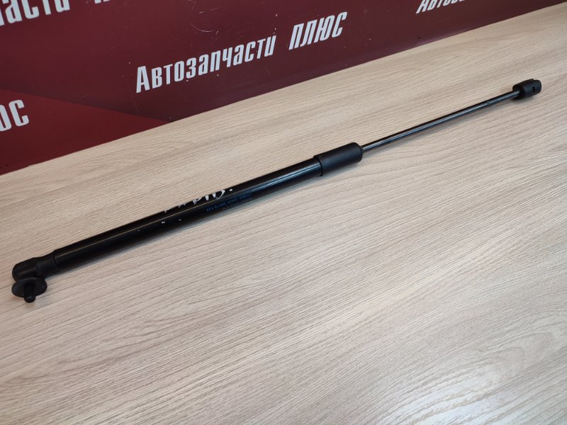 Амортизатор багажника