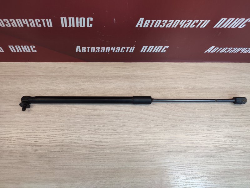Амортизатор багажника