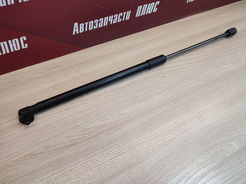 Амортизатор багажника