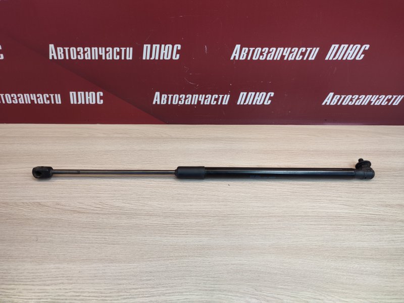Амортизатор багажника