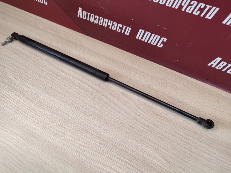 Амортизатор капота