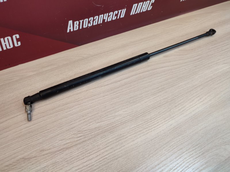 Амортизатор капота
