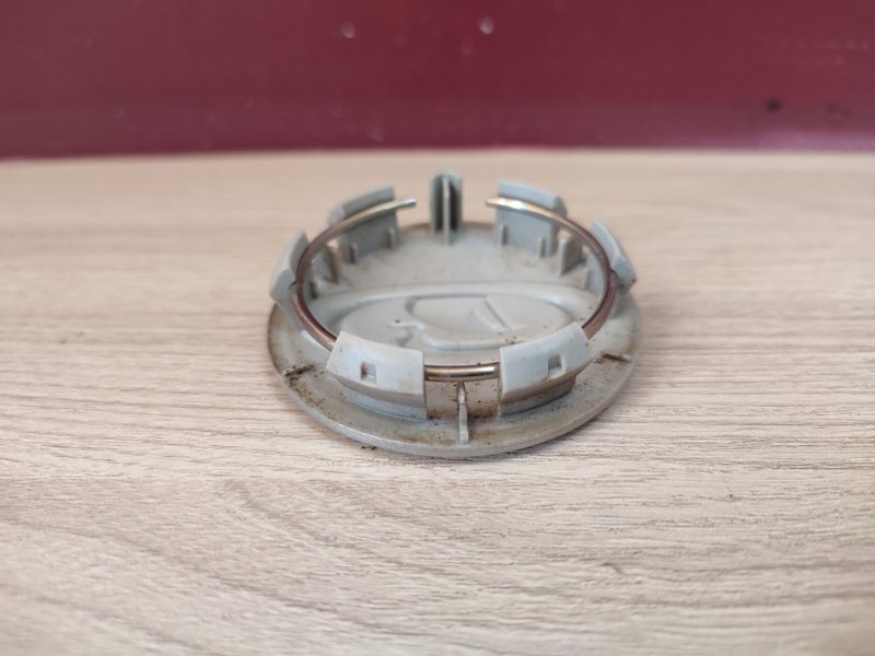 Колпак колеса центральный