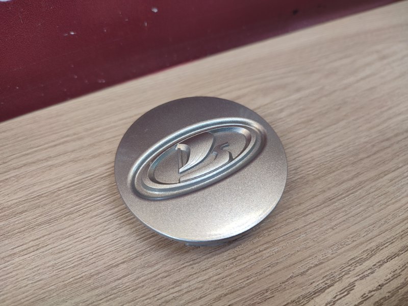 Колпак колеса центральный