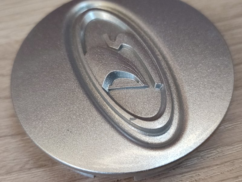 Колпак колеса центральный