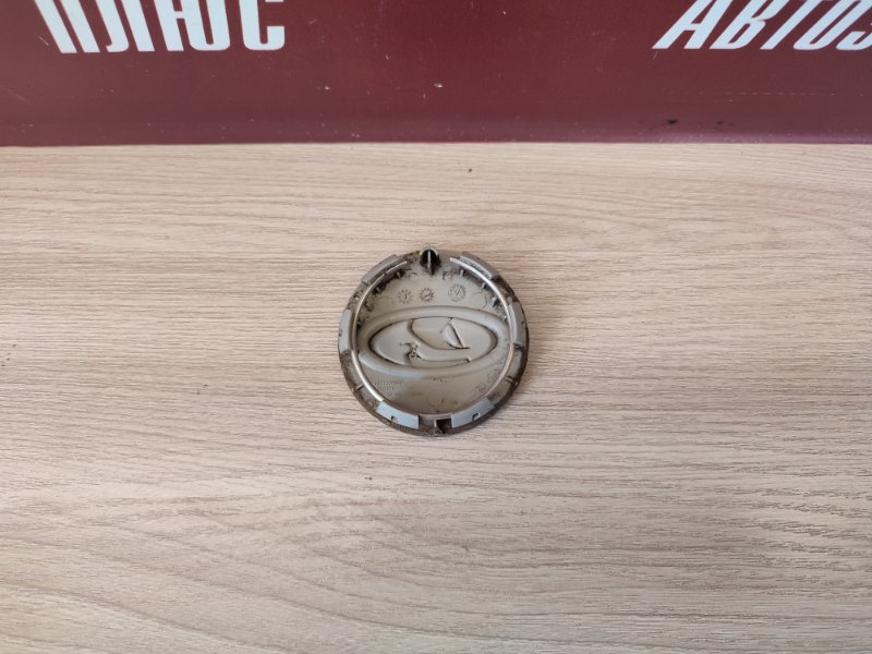 Колпак колеса центральный