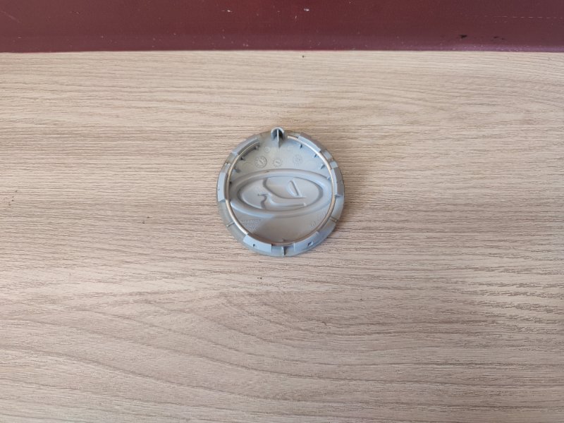 Колпак колеса центральный