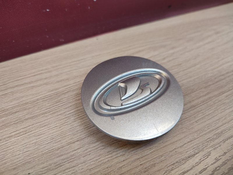 Колпак колеса центральный