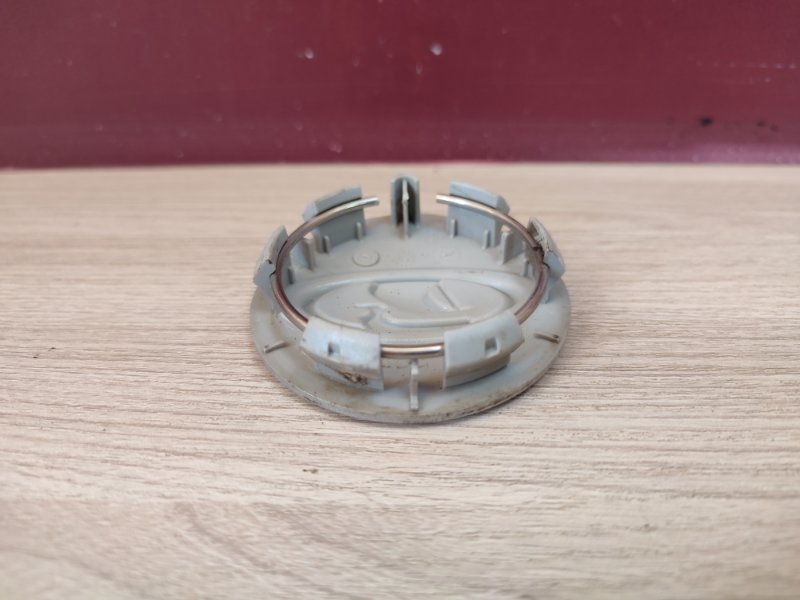 Колпак колеса центральный