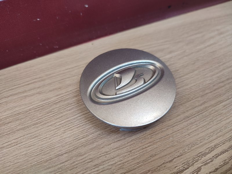 Колпак колеса центральный