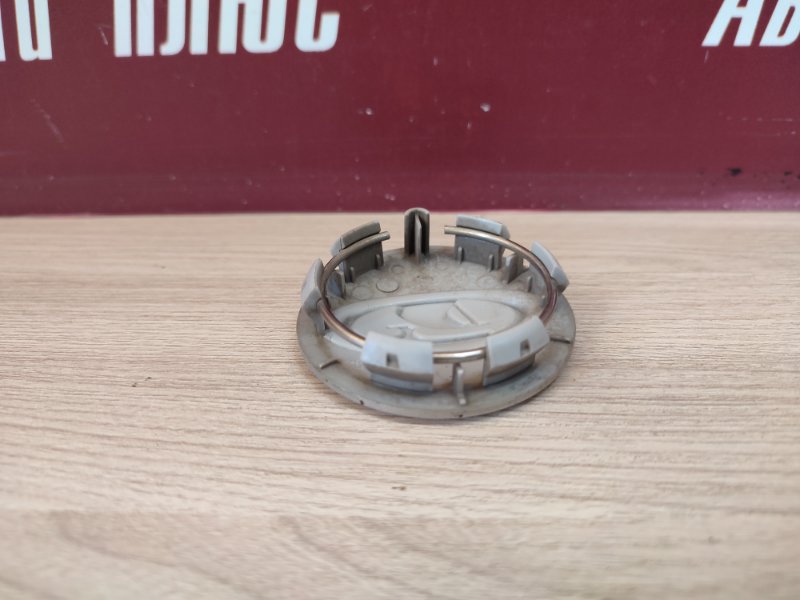 Колпак колеса центральный