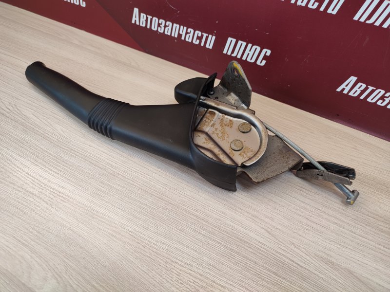 Рычаг стояночного тормоза