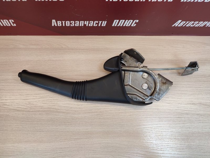 Рычаг стояночного тормоза