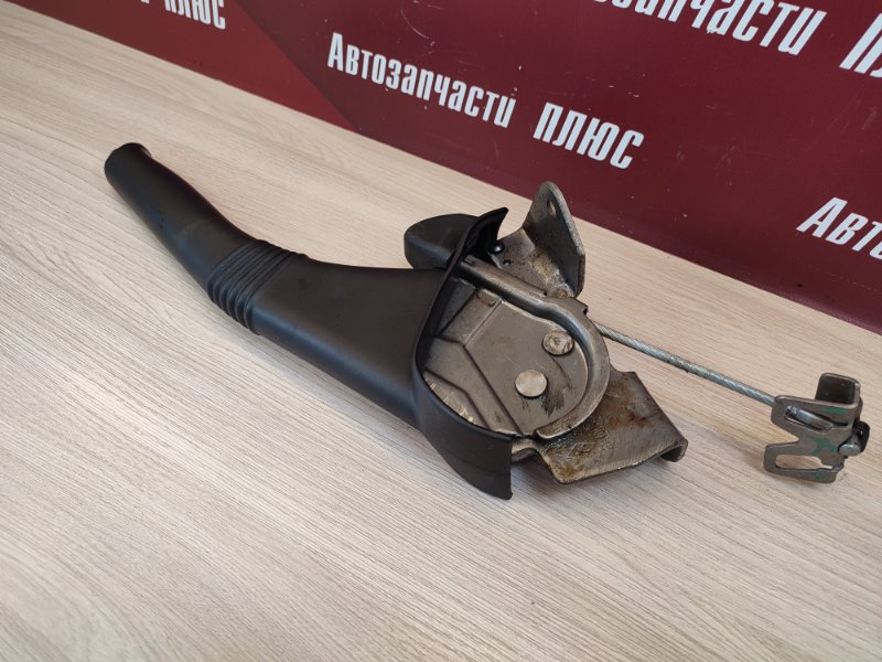 Рычаг стояночного тормоза