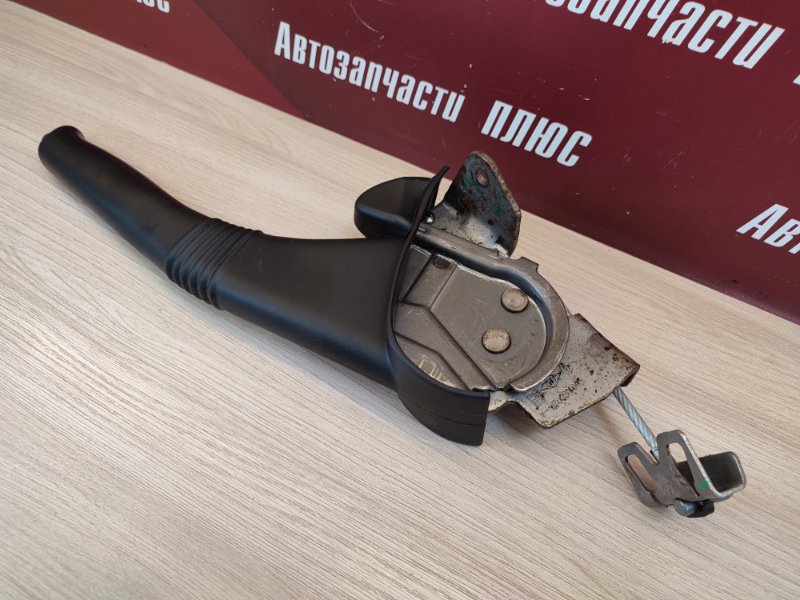 Рычаг стояночного тормоза