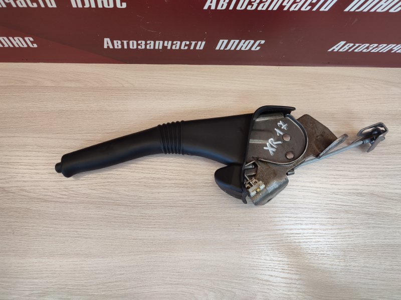 Рычаг стояночного тормоза