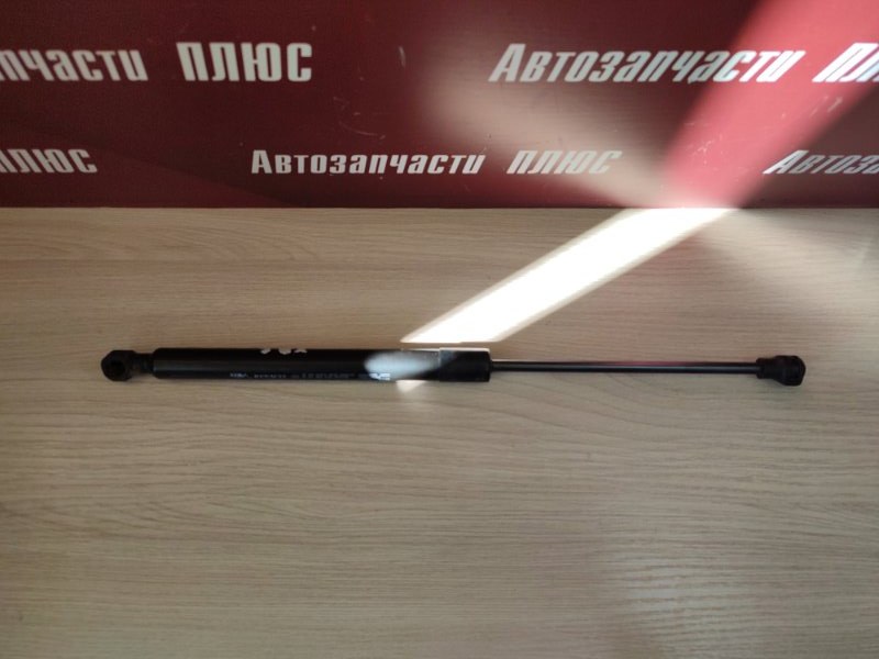 Амортизатор багажника