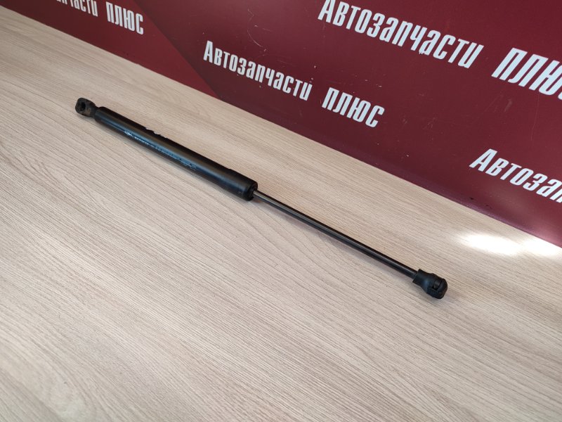 Амортизатор багажника