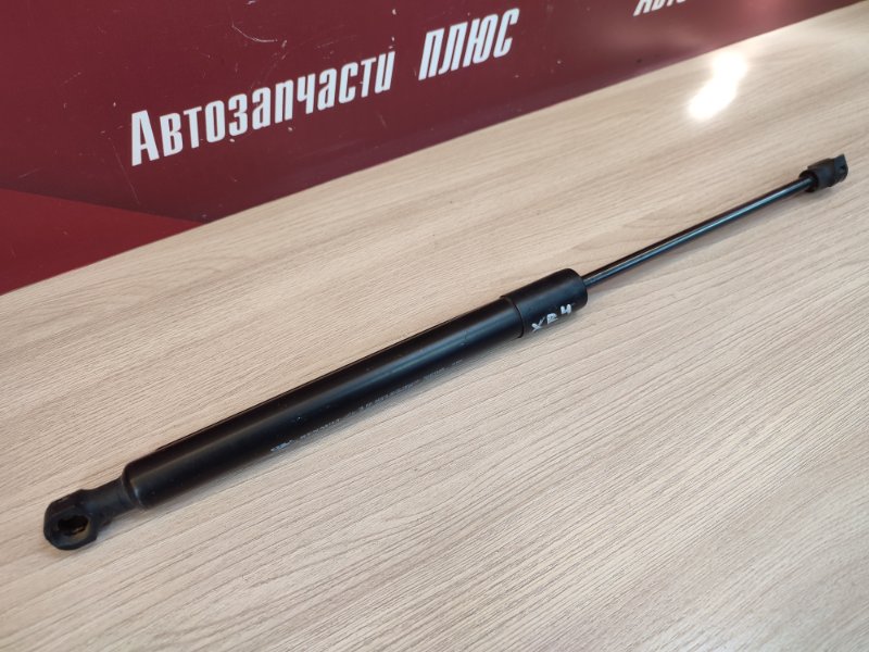 Амортизатор багажника