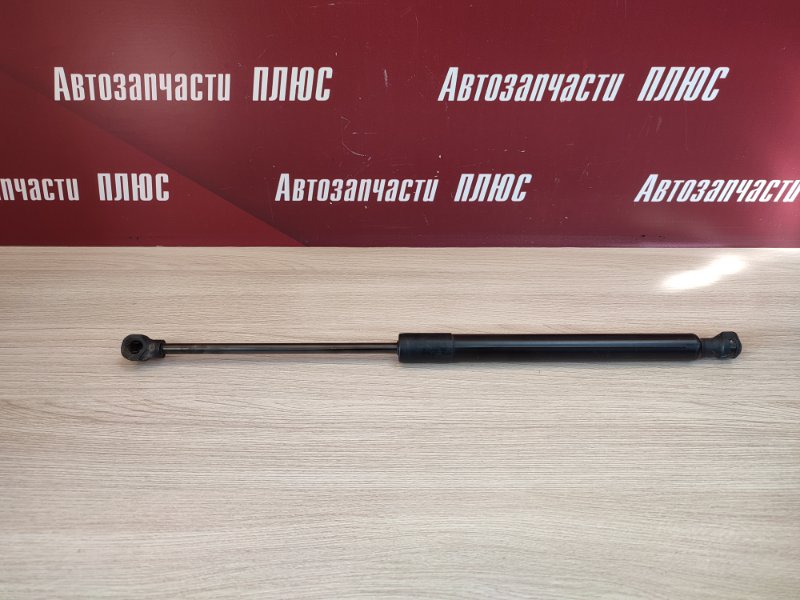 Амортизатор багажника
