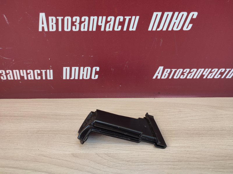 Крышка блока предохранителей