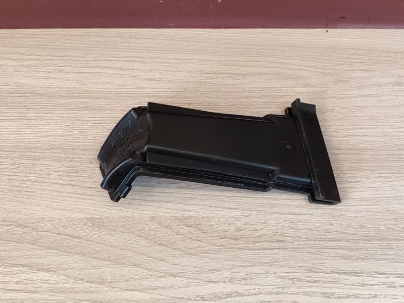 Крышка блока предохранителей