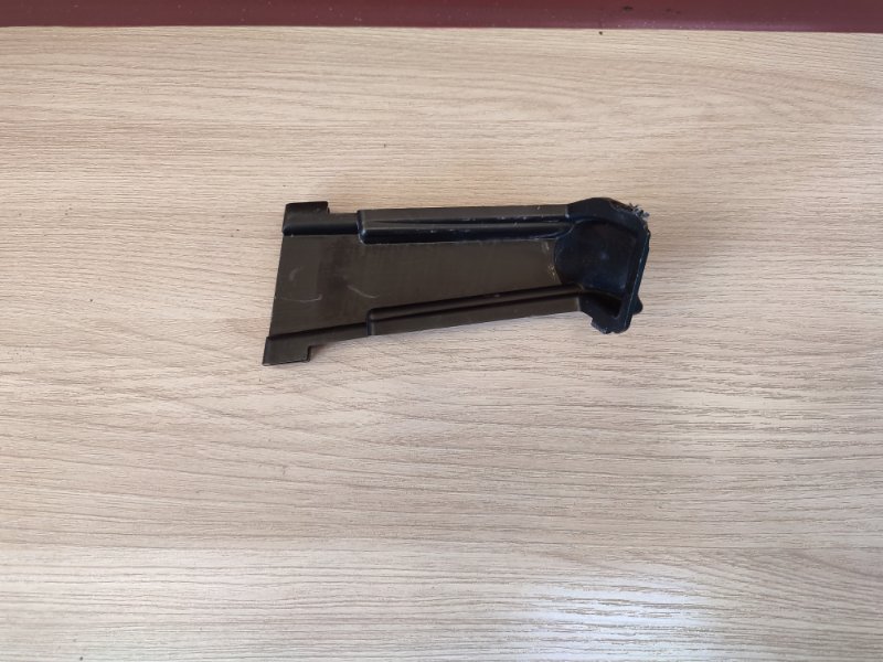 Крышка блока предохранителей