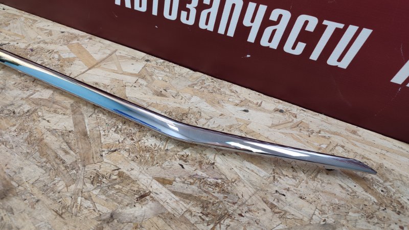Молдинг бампера хром