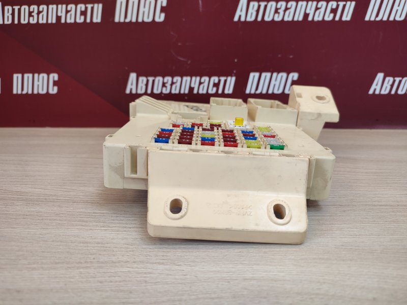 Блок предохранителей салона