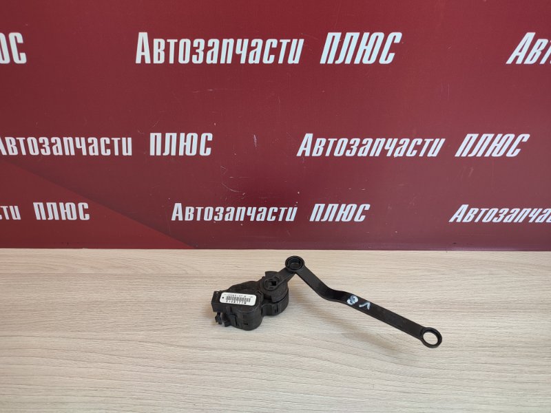 Сервопривод заслонки печки