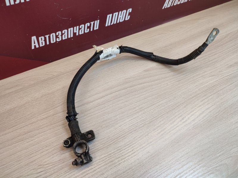 Клемма аккумулятора (минусовая)