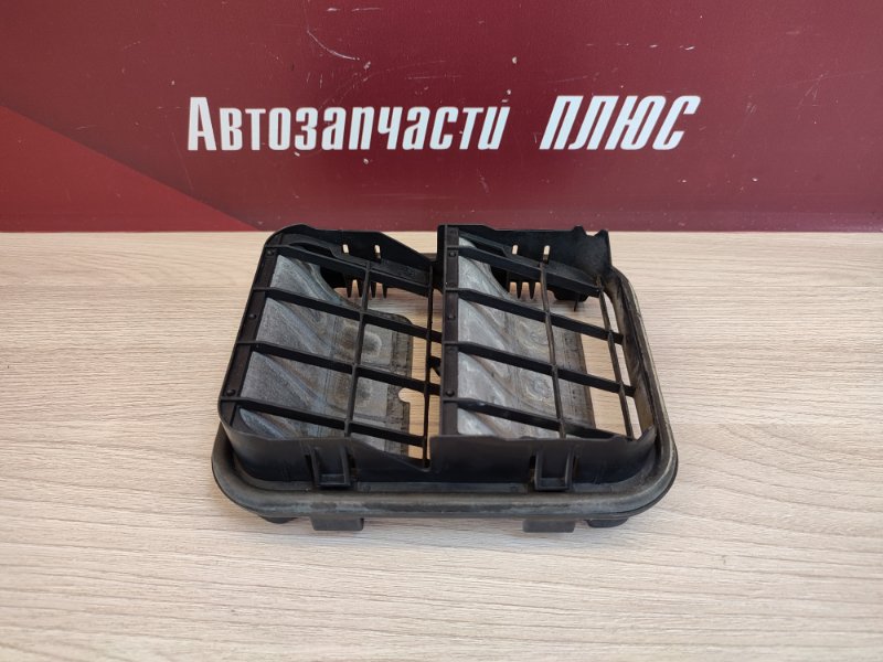 Решетка вентиляции