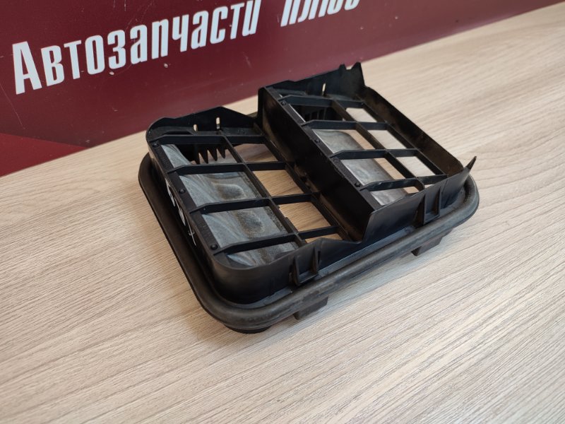 Решетка вентиляции