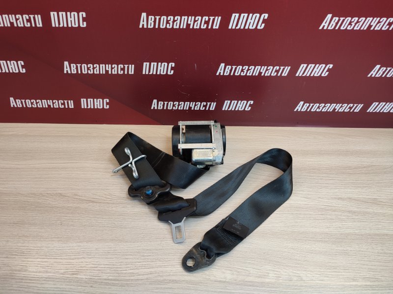 Ремень безопасности