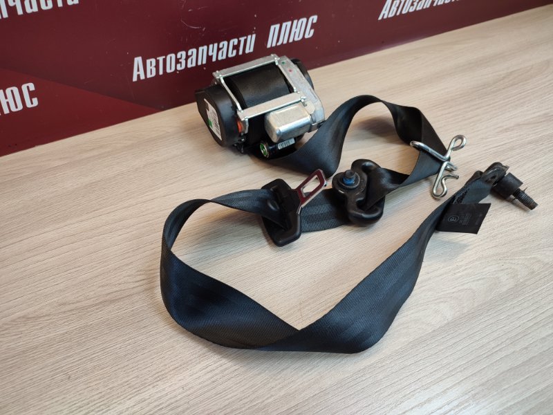 Ремень безопасности