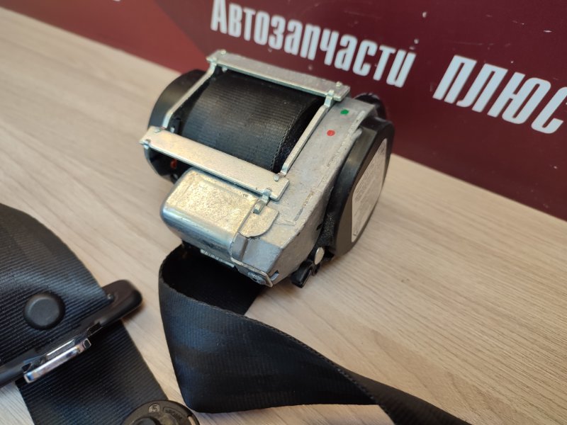 Ремень безопасности