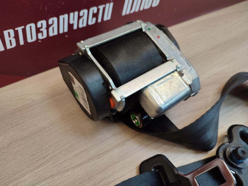 Ремень безопасности