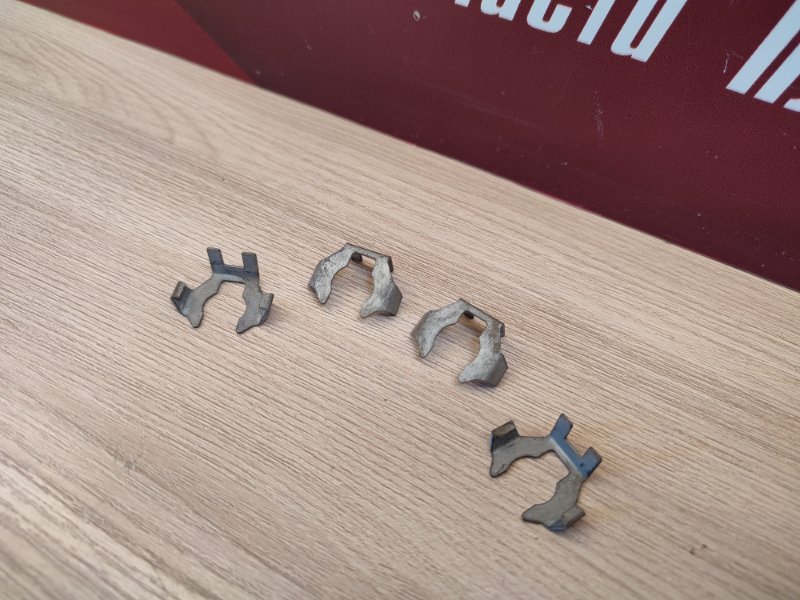 Кронштейн форсунки