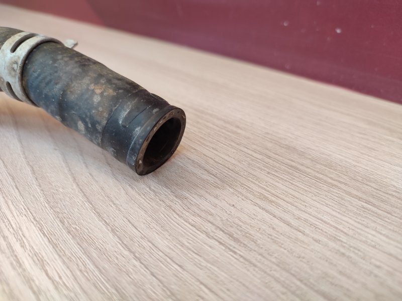 Патрубок отопителя