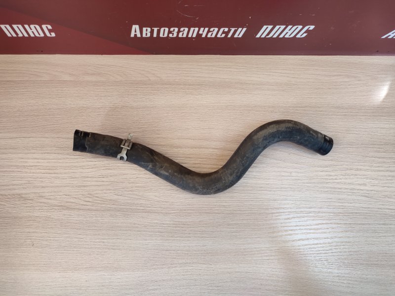 Патрубок отопителя