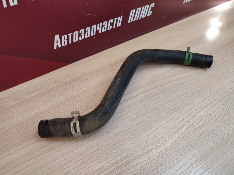 Патрубок радиатора