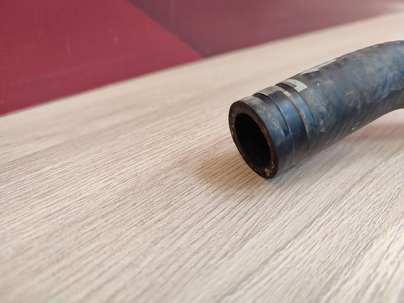 Патрубок отопителя