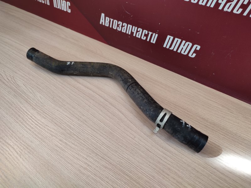 Патрубок отопителя