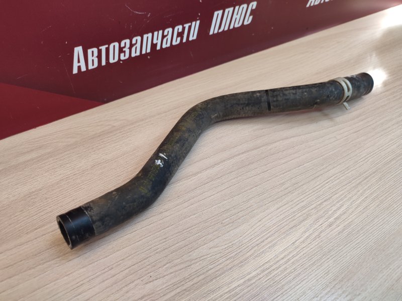 Патрубок отопителя