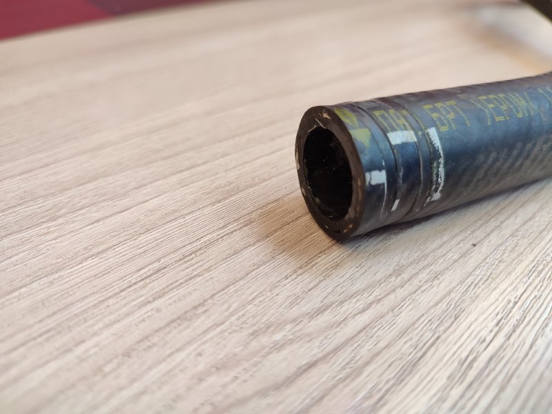 Патрубок радиатора