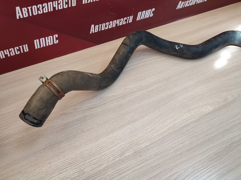 Патрубок радиатора нижний